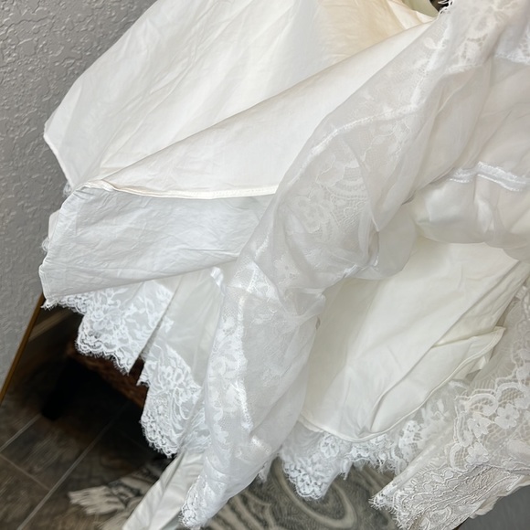 HOUSE OF CB 'Nahla' White Bow Mini Skirt NWOT - Picture 10 of 14